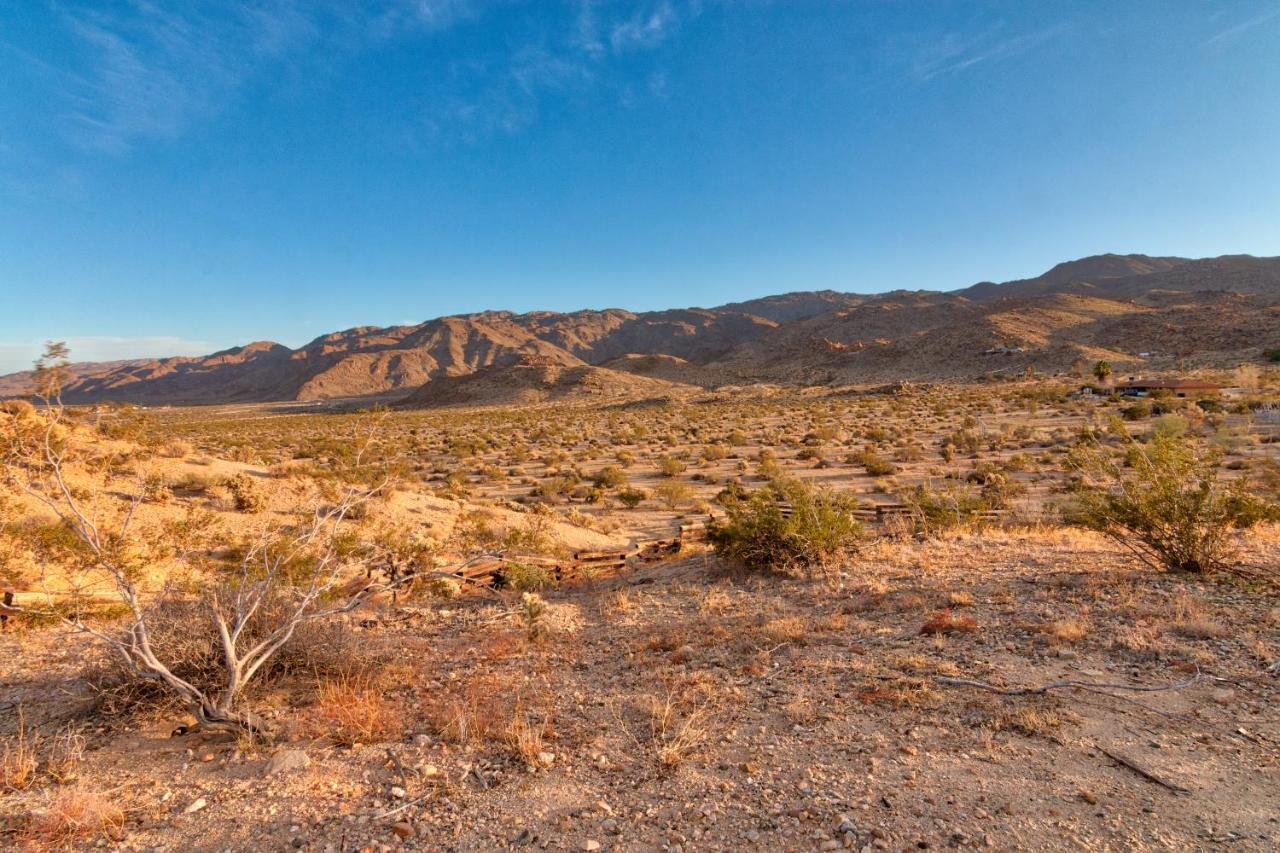 Chuck'S Cabin In A Joshua Tree Community 二十九棕榈村 外观 照片