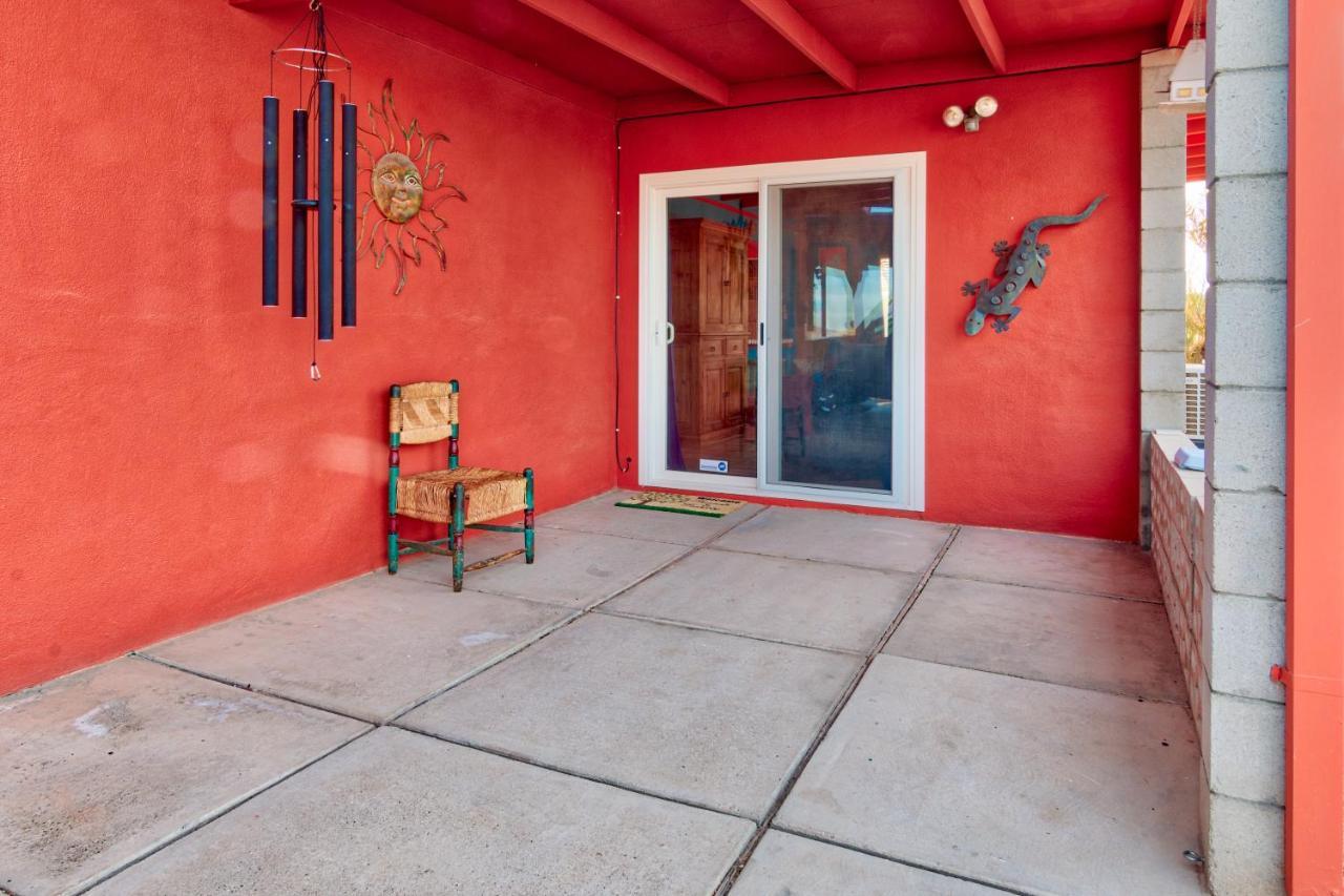 Chuck'S Cabin In A Joshua Tree Community 二十九棕榈村 外观 照片