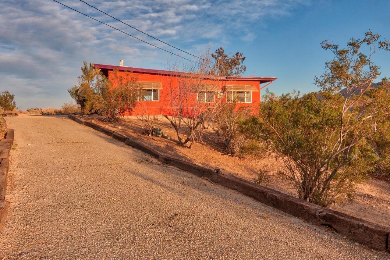 Chuck'S Cabin In A Joshua Tree Community 二十九棕榈村 外观 照片
