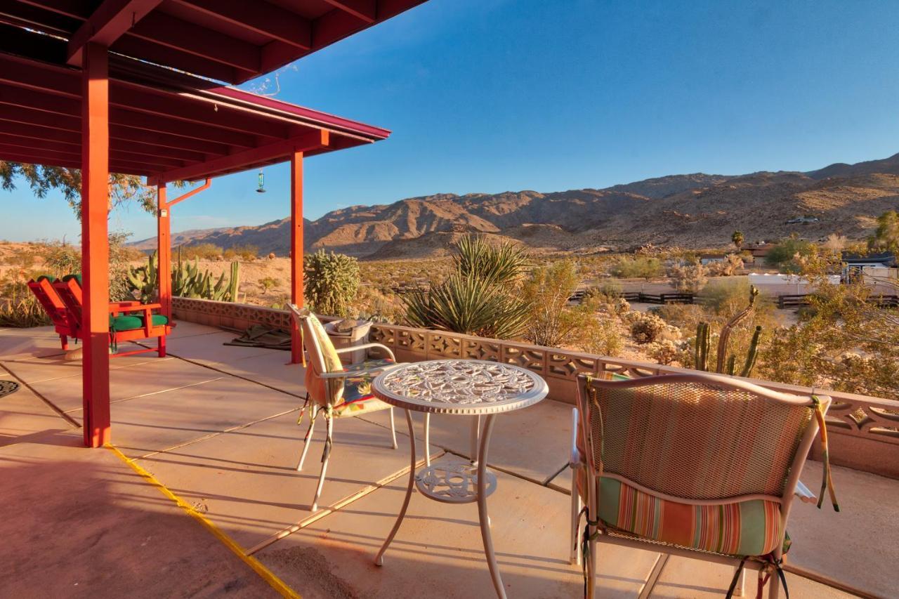 Chuck'S Cabin In A Joshua Tree Community 二十九棕榈村 外观 照片